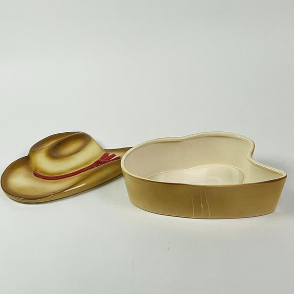 Vintage Home Presents Western Shaped Cowboy Hat 2 QT Baking Dish with Lid Decor - Picture 2 of 7